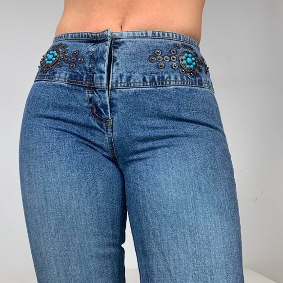 Y2K VINTAGE GEMS EMBROIDERY LIGHT WASH FLARED BOOTCUT WIDE LEG JEANS - Picture 2 of 4